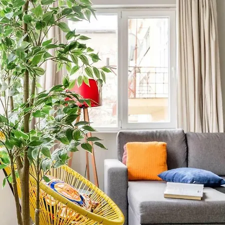 Apartment Best Location| Quiet & Spacious | Two Bedrooms