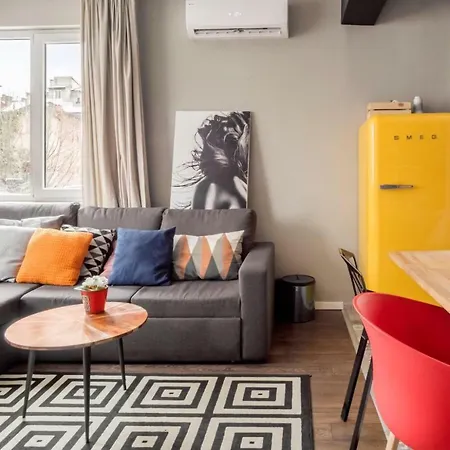 Best Location| Quiet & Spacious | Two Bedrooms Apartment *